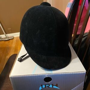 IRH Medalist Helmet size 7 1/8